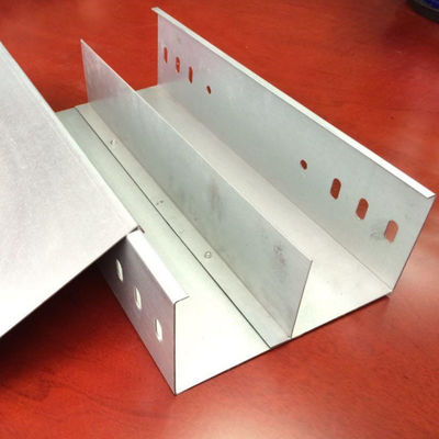 Cavo di alluminio Tray Metal Wire Trunking Perforated di resistenza della corrosione